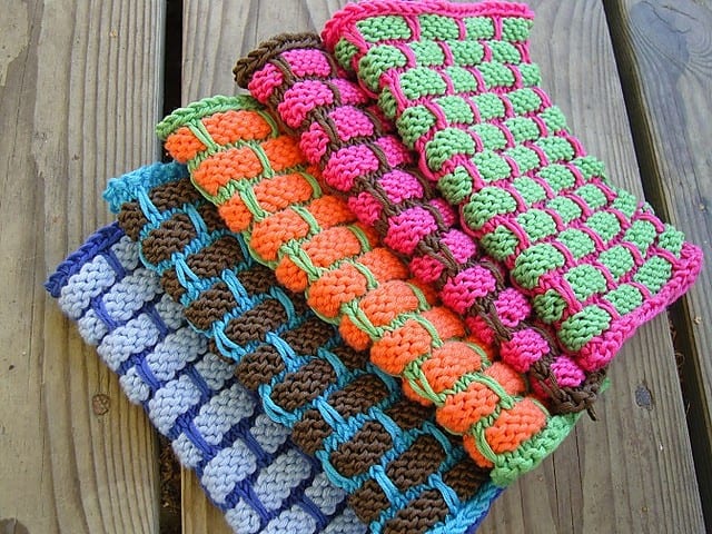 How To Do Basic Mosaic Knitting - Video and Photo Tutorial
