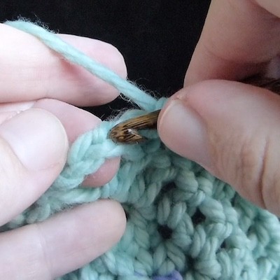 Furls Odyssey Crochet Hook Purple Nickel Plated Hook size G 4.0mm  -Discontinued